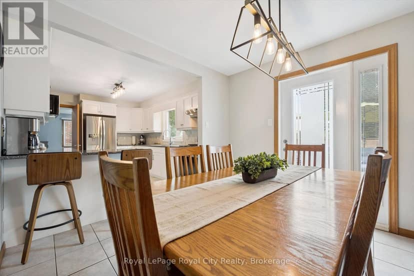24 Greenwich Drive — photo 9 of 39