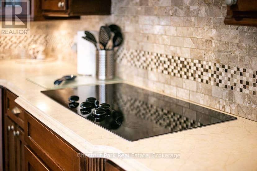 125 Kimberley Court — photo 13 of 40