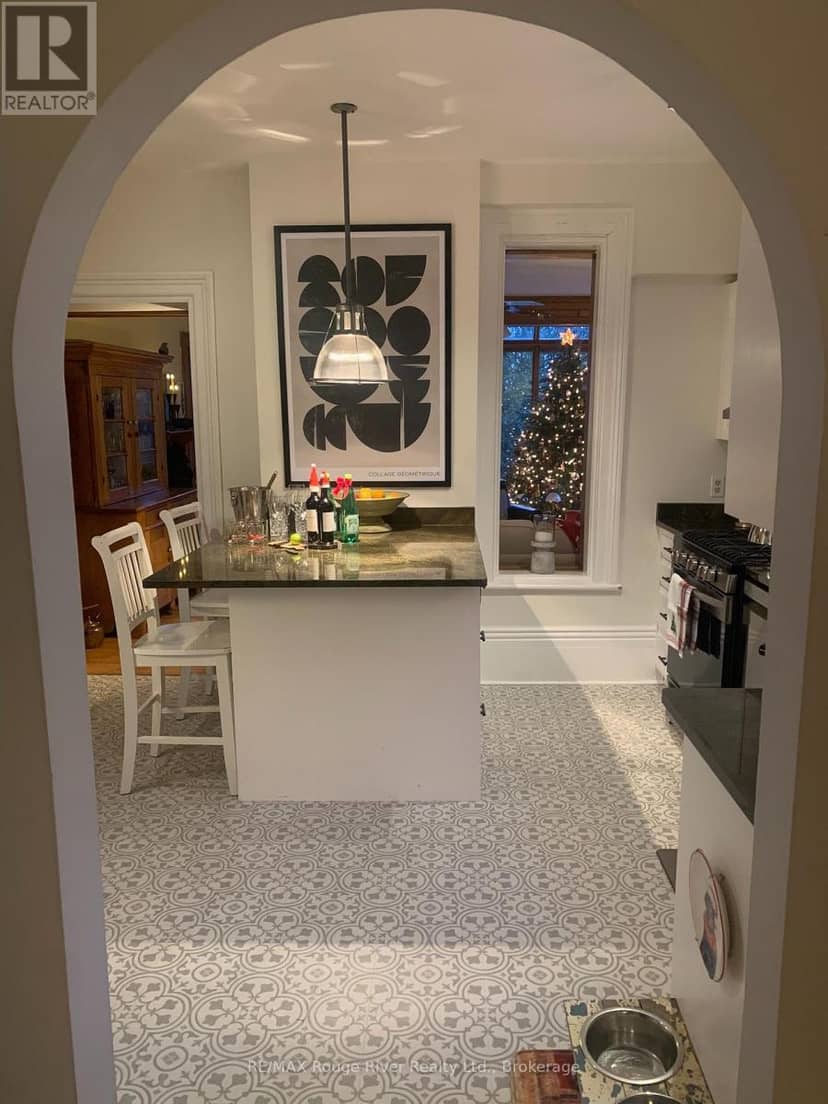 522 George Street — photo 14 of 40