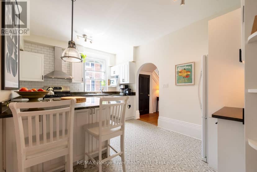 522 George Street — photo 15 of 40