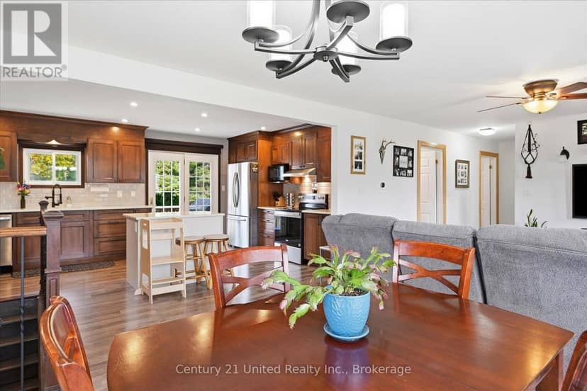 5 Emily Court — photo 13 of 40