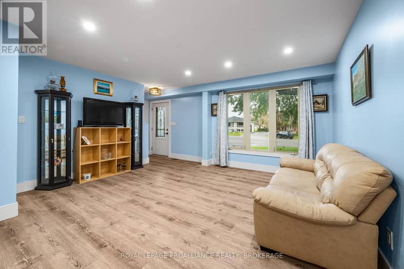 879 Beaconhill Court, Kingston, photo 7