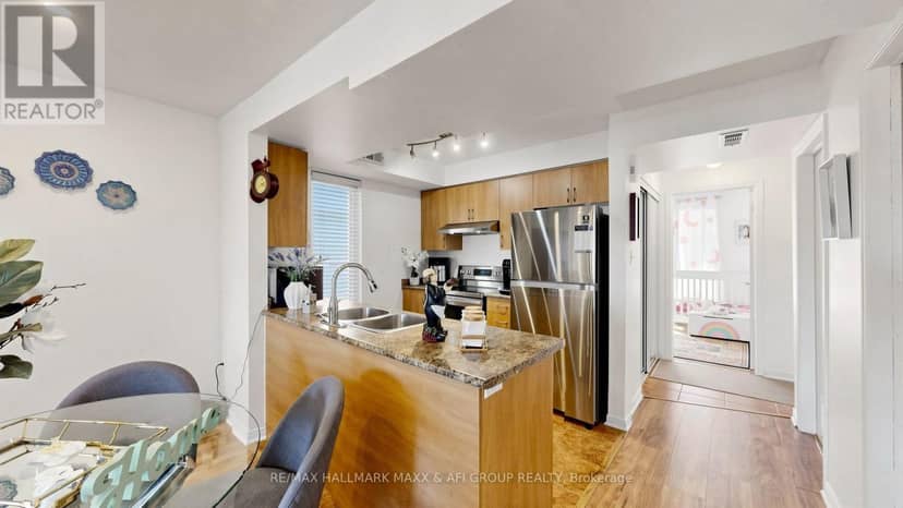 2 - 92 Petra Way — photo 15 of 40