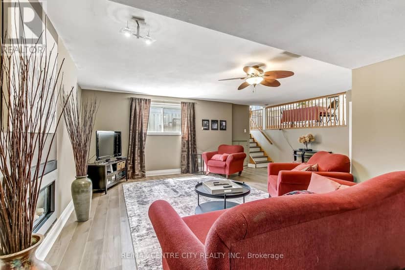 79 Ashley Crescent — photo 18 of 29