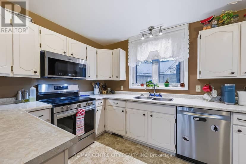 38 Market Street — photo 13 of 40