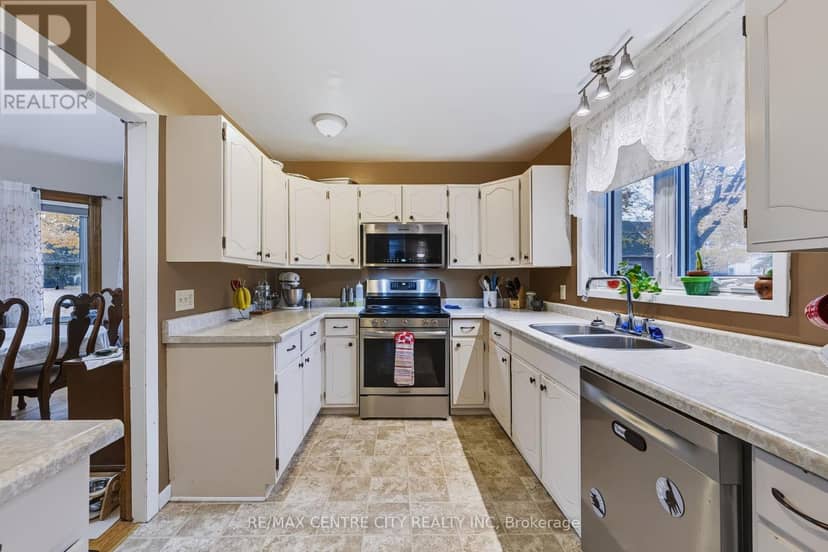 38 Market Street — photo 14 of 40