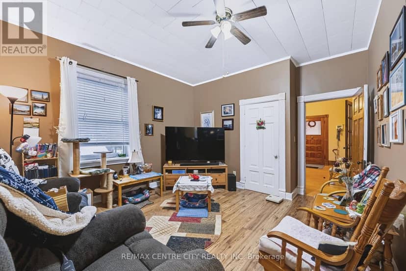 38 Market Street — photo 17 of 40