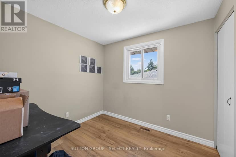 183-185 Vancouver Street — photo 10 of 40