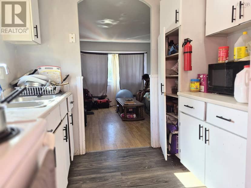 12 Summer Street — photo 7 of 19
