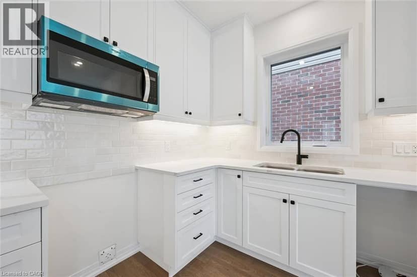 447 BENNINGER Street — photo 11 of 39