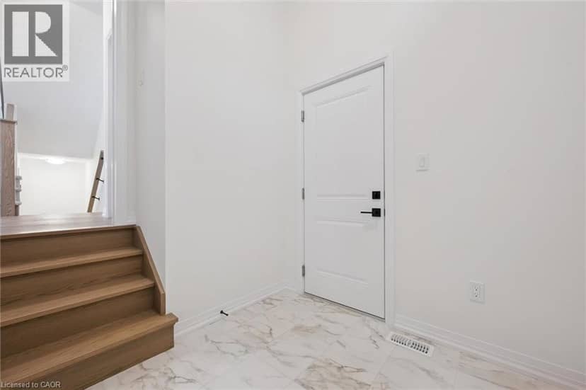 447 BENNINGER Street — photo 14 of 39