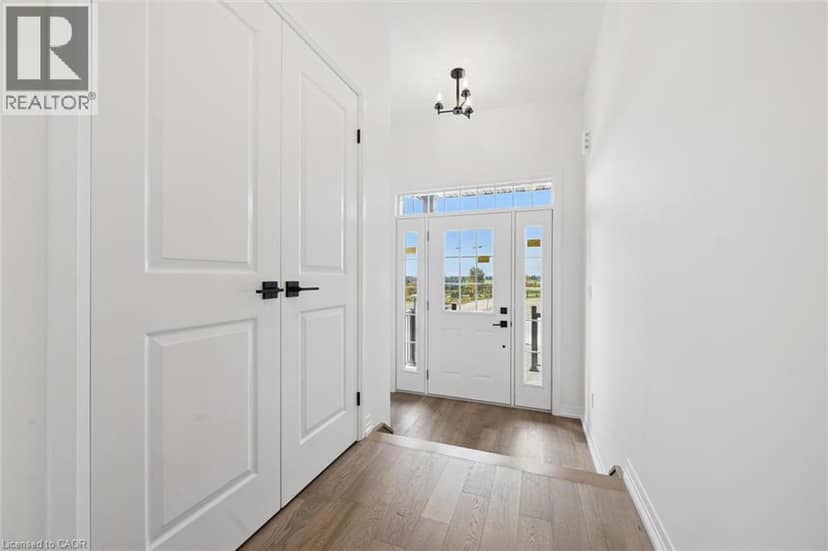 447 BENNINGER Street — photo 3 of 39