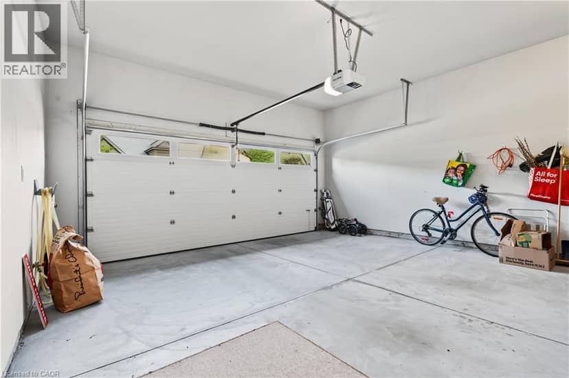 17 RIDGEVIEW Crescent — photo 34 of 40