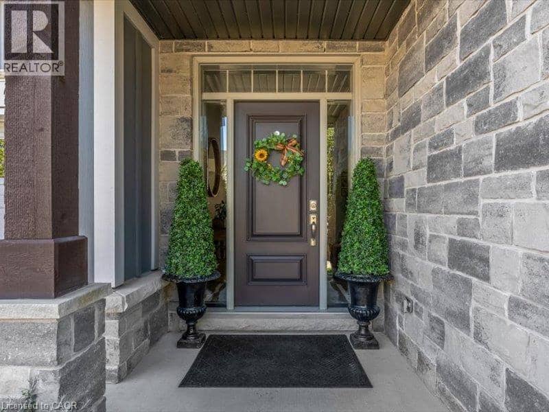 17 RIDGEVIEW Crescent — photo 5 of 40