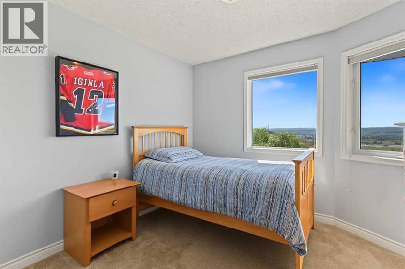 32 Mt Kidd Point SE — photo 24 of 40