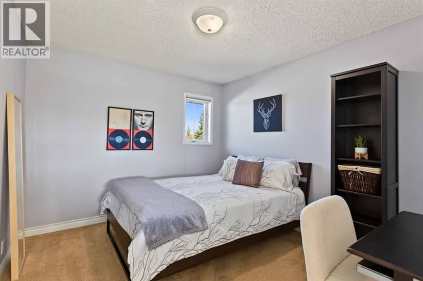 32 Mt Kidd Point SE — photo 23 of 40