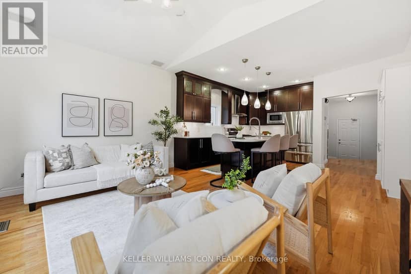 16 Hemlo Crescent — photo 20 of 40