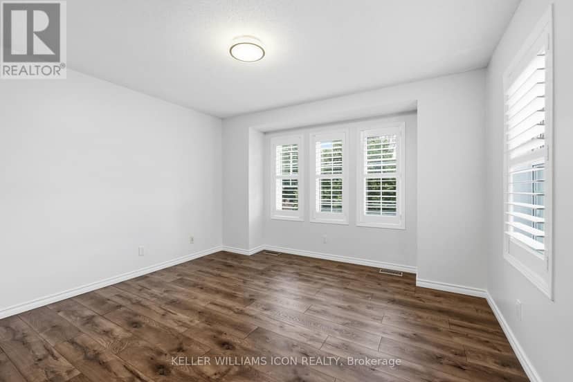 16 Hemlo Crescent — photo 35 of 40