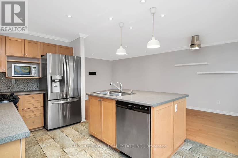 2216 Brockstone Crescent — photo 20 of 40
