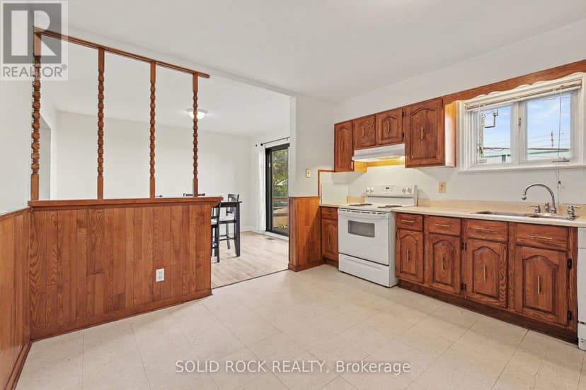 667 Alesther Street — photo 10 of 32