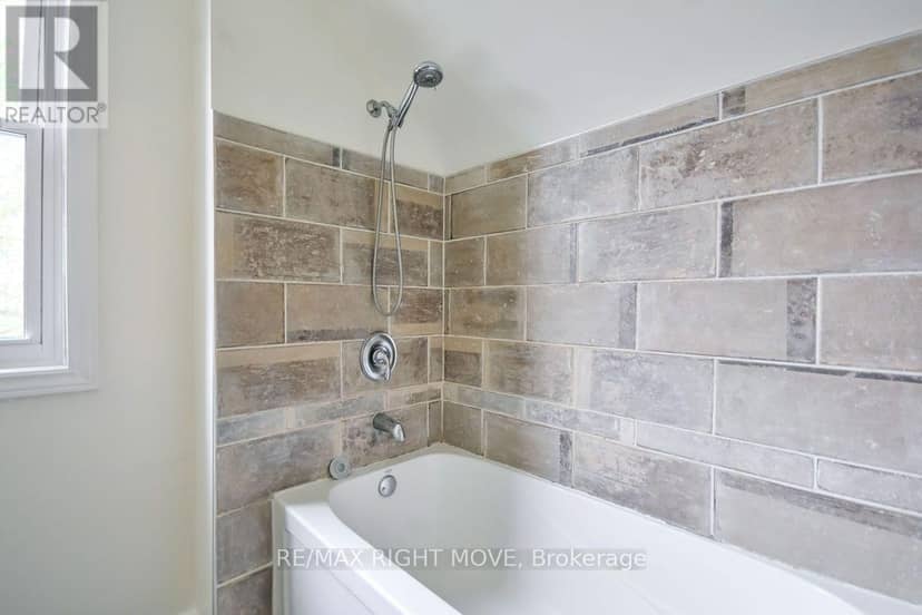 129 Coldwater Road W — photo 25 of 37