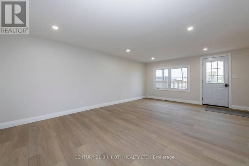 51 James Street E — photo 11 of 34