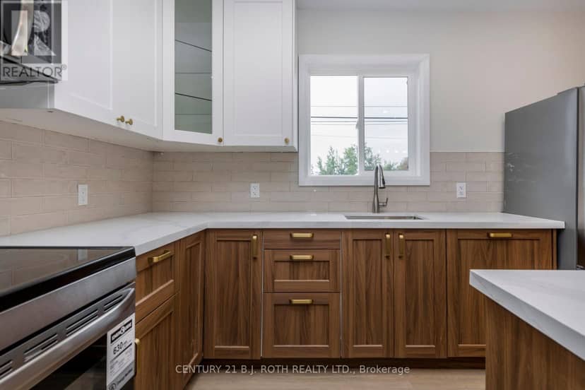 51 James Street E — photo 9 of 34