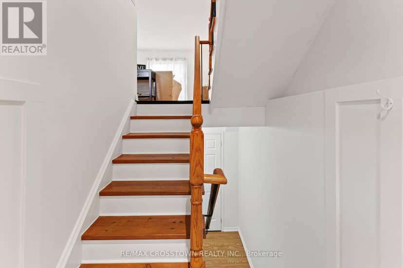 B1 - 440 Yonge Street — photo 19 of 27