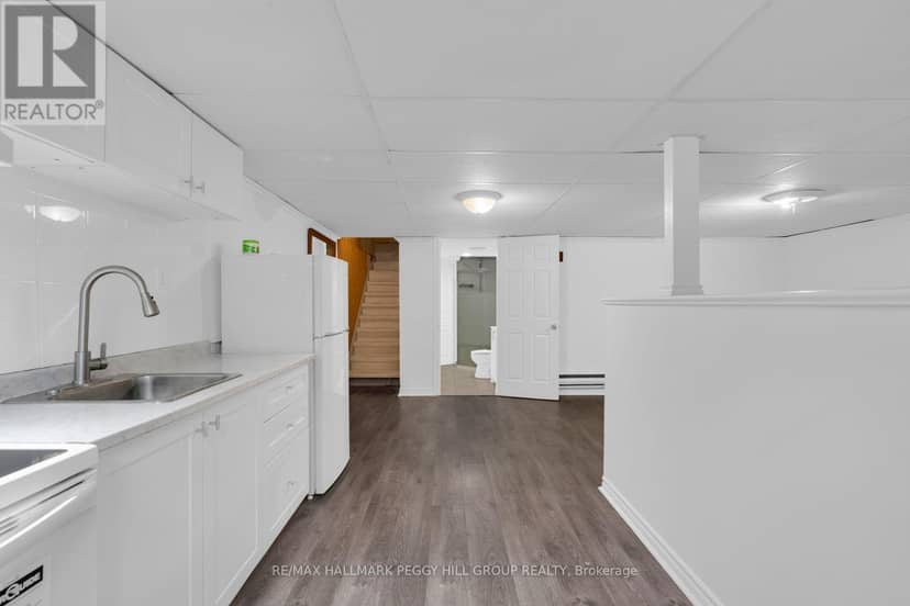 30 Golfdale Road, Barrie, photo 4