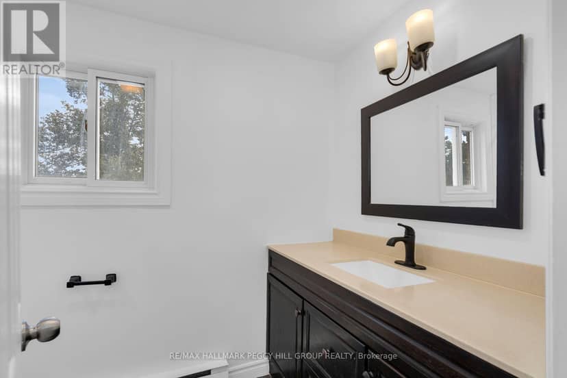 30 Golfdale Road, Barrie, photo 8