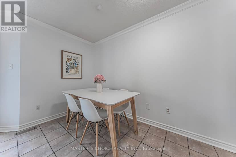 5557 Cortina Crescent — photo 18 of 40