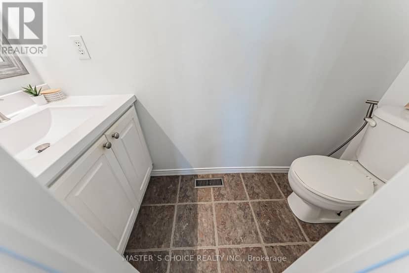 5557 Cortina Crescent — photo 27 of 40