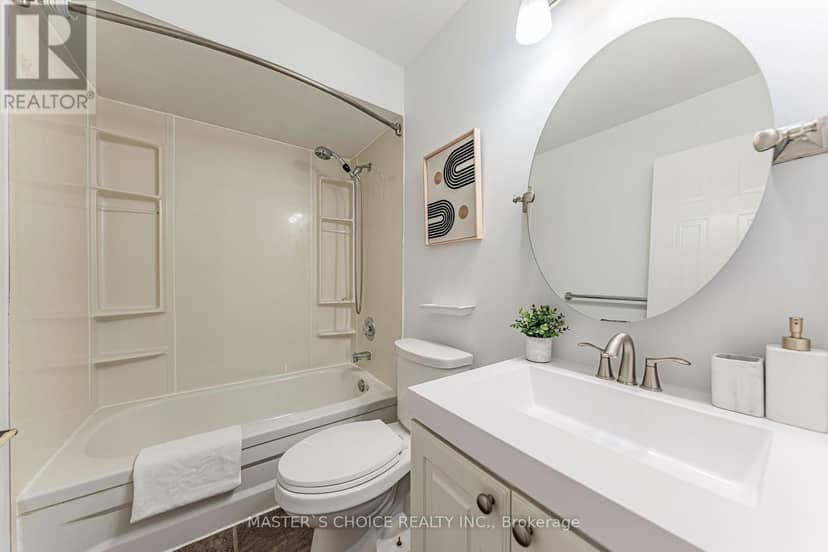 5557 Cortina Crescent — photo 32 of 40