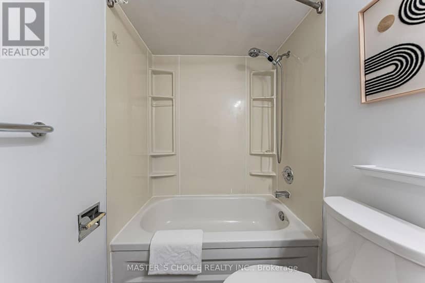 5557 Cortina Crescent — photo 33 of 40