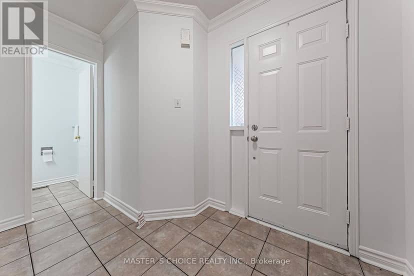 5557 Cortina Crescent, Mississauga, photo 4