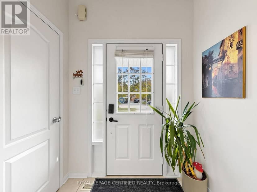 3947 Stardust Drive — photo 19 of 40