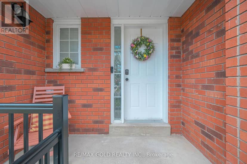 106 Bighorn Crescent — photo 5 of 40