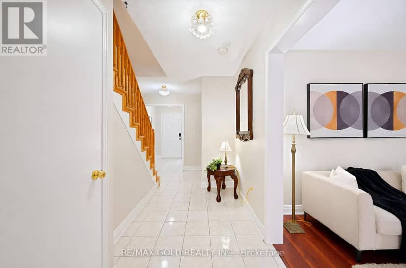 106 Bighorn Crescent — photo 8 of 40