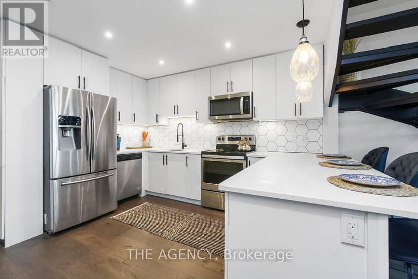108 - 65 Yorkland Boulevard — photo 10 of 40