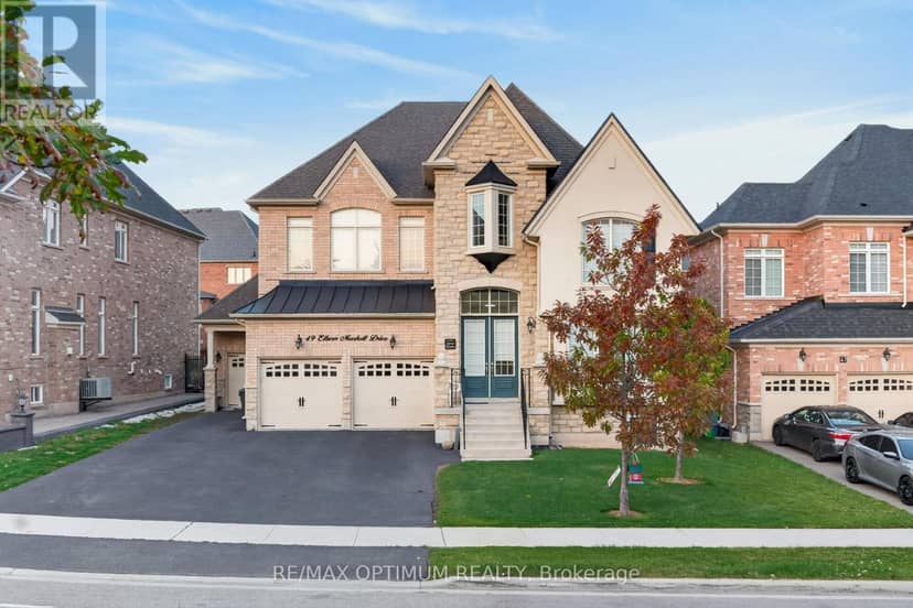 49 Elbern Markell Drive, Brampton, photo 2