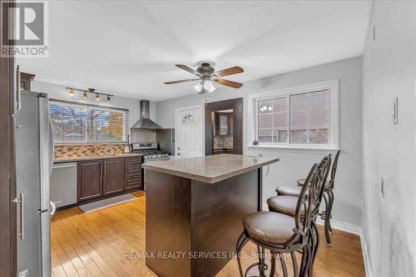 53 Windermere Court — photo 13 of 40