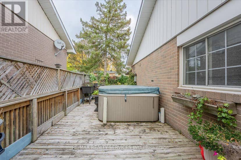 53 Windermere Court — photo 32 of 40