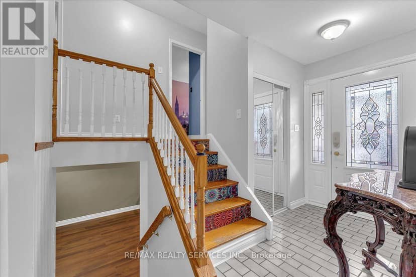 53 Windermere Court — photo 9 of 40
