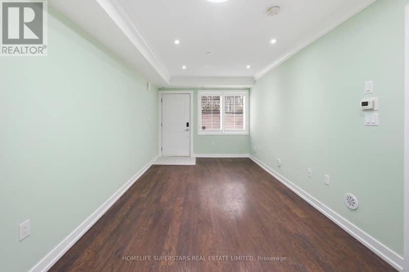 413 - 8 Drummond Street — photo 22 of 34