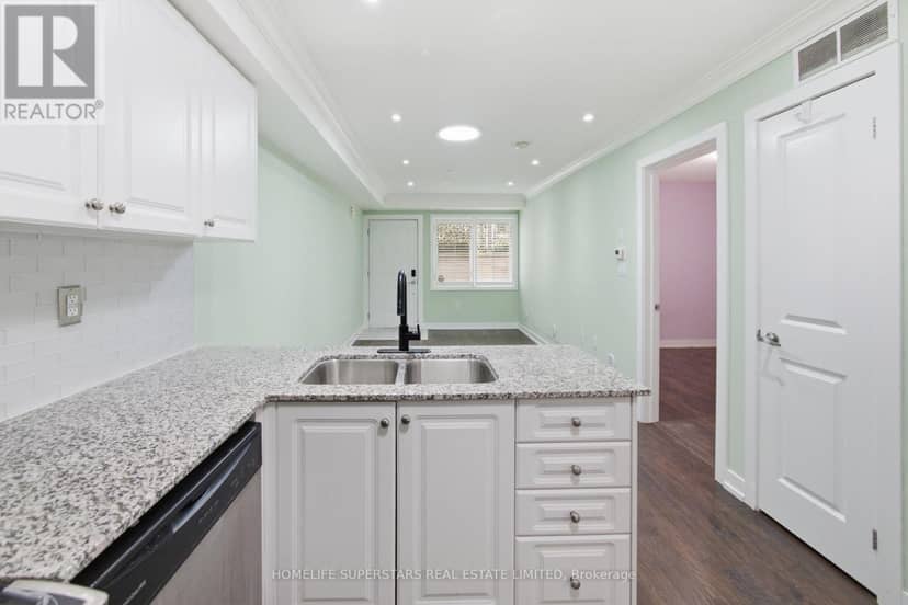 413 - 8 Drummond Street, Toronto, photo 4