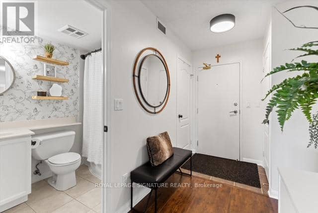 207 - 1150 Parkwest Place — photo 2 of 15