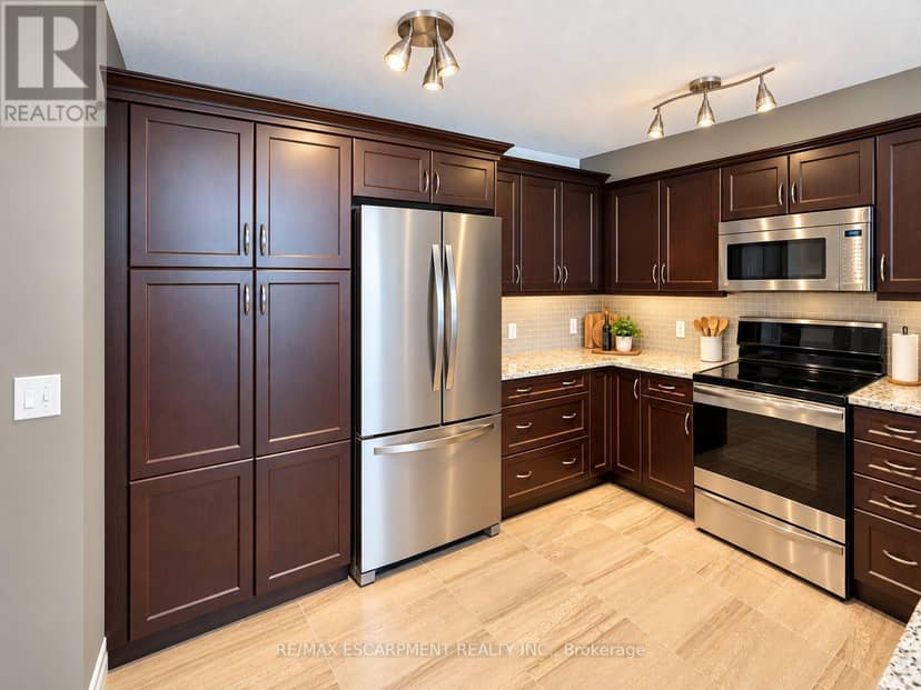 503 - 1276 Maple Crossing Boulevard, Burlington, photo 7