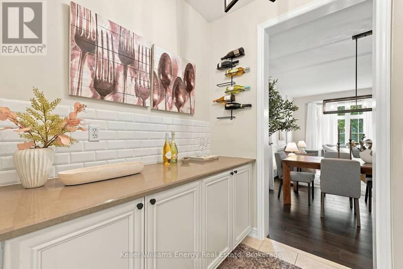 229 Montgomery Avenue, Whitby, photo 8