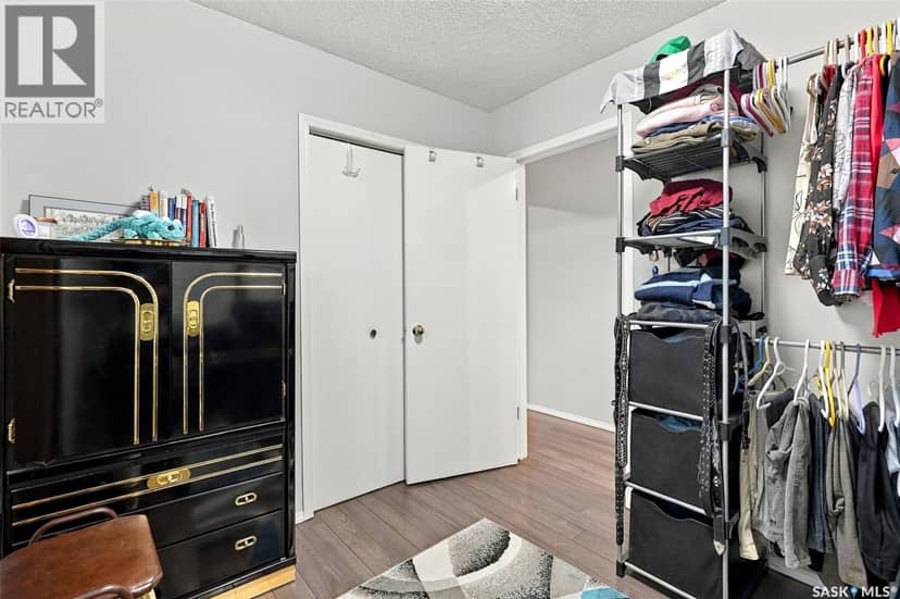 98 Magee CRESCENT — photo 18 of 40
