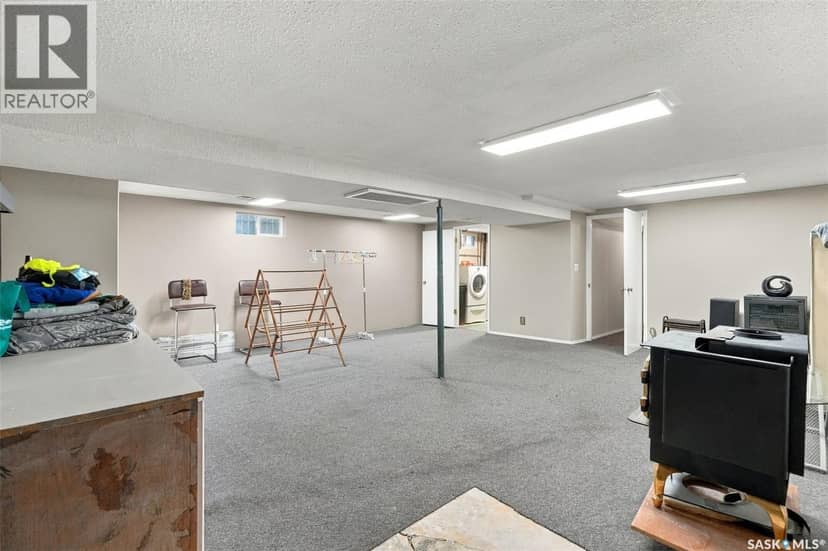 98 Magee CRESCENT — photo 25 of 40